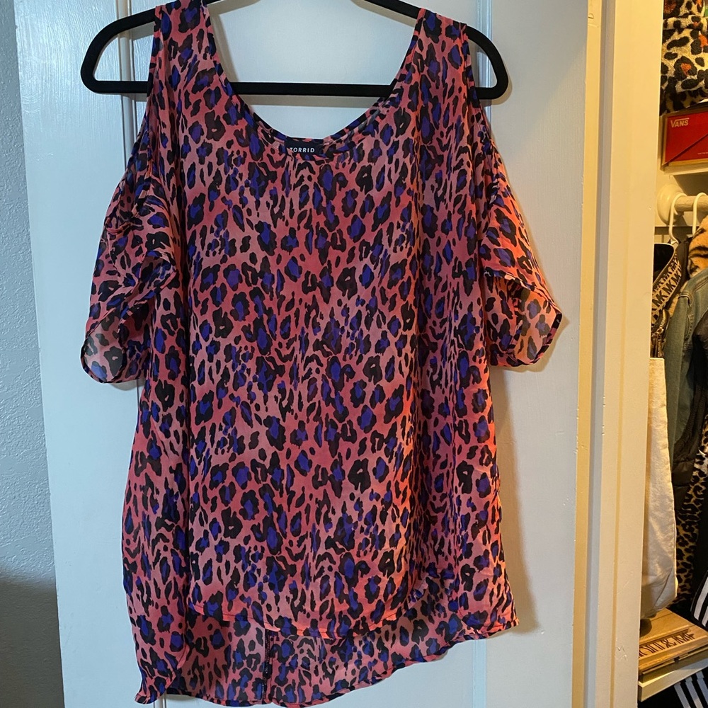 Pink leopard print cold shoulder blouse